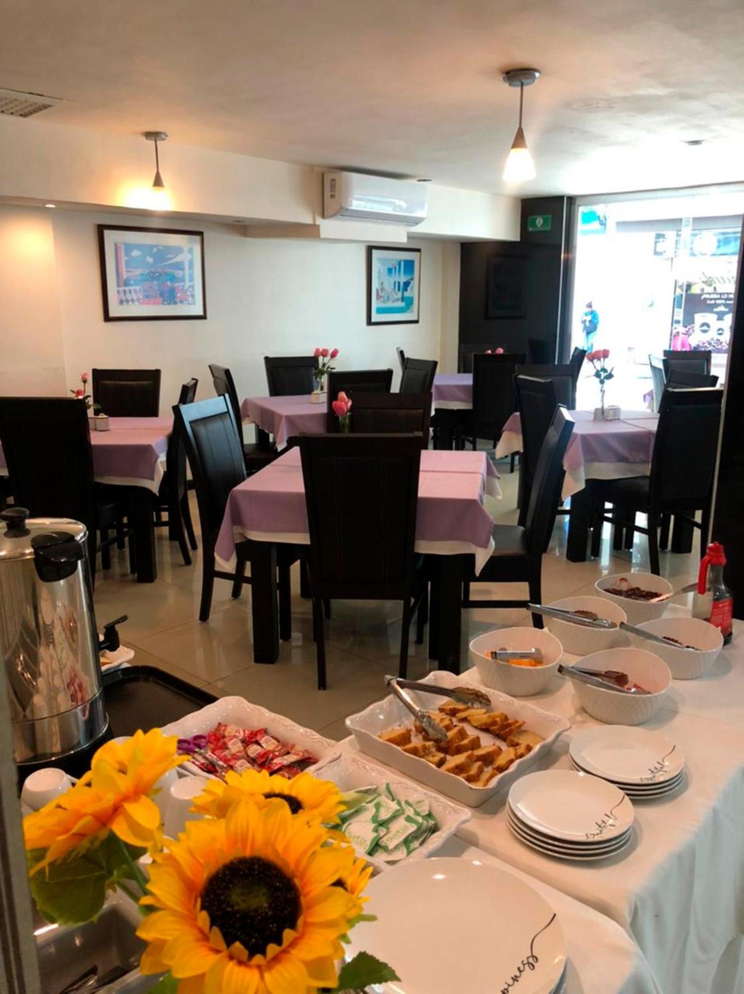 Hotel Francis Culiacán エクステリア 写真